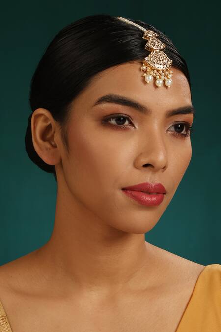 Minaki White Pearl Embellished Layered Maangtikka 