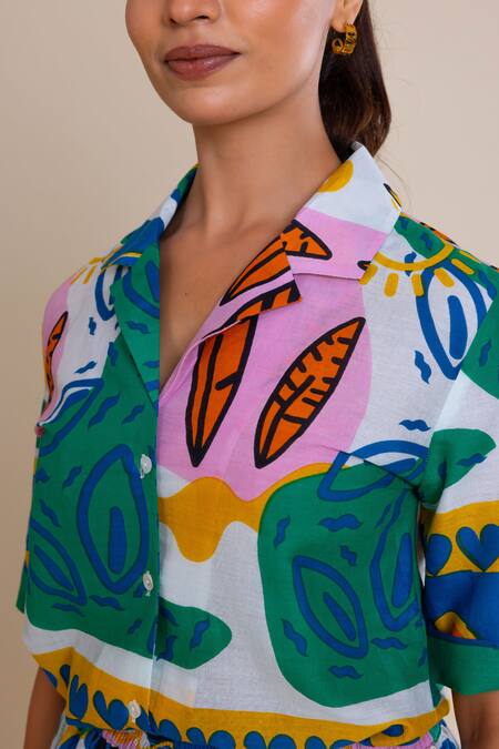 Label Reyya Green Cotton Collared Printed Shirt And Pant Set at Aza Fashions Label Reyya_Green Cotton Collared Printed Shirt And Pant Set_at_Aza_Fashions