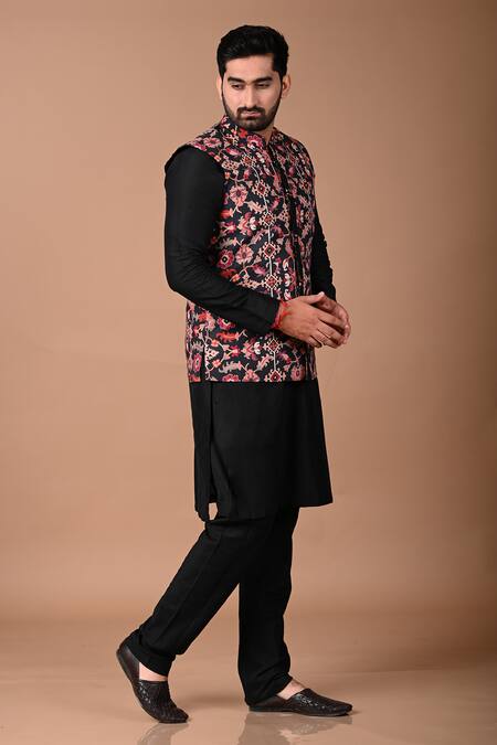 Buy_Priyanka Haralalka_Black Cotton, Silk Floral Ikat Bundi Kurta Set _Online_at_Aza_Fashions