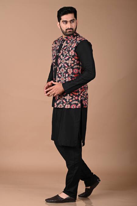 Shop_Priyanka Haralalka_Black Cotton, Silk Floral Ikat Bundi Kurta Set _Online_at_Aza_Fashions