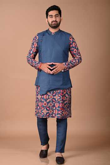 Priyanka Haralalka_Blue Maheshwari Embroidery Asymmetric Anchor Stitch Bundi _Online_at_Aza_Fashions