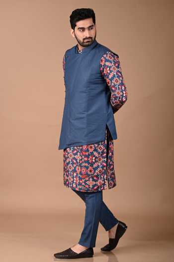 Shop_Priyanka Haralalka_Blue Maheshwari Embroidery Asymmetric Anchor Stitch Bundi _Online_at_Aza_Fashions