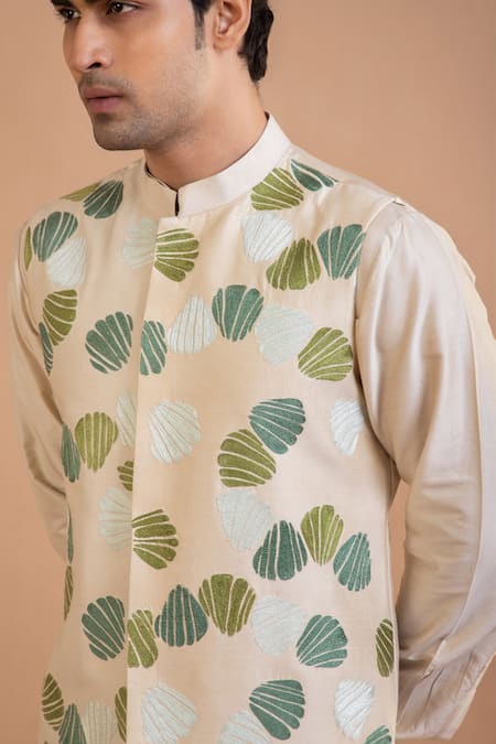 Buy_Priyanka Haralalka_Beige Cotton, Silk Embroidery Thread Bundi _Online_at_Aza_Fashions