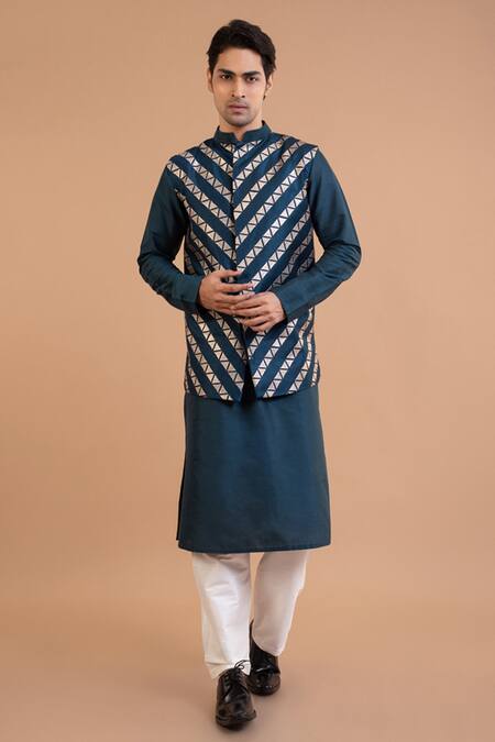 Priyanka Haralalka_Blue , Silk, Satin Zari Embroidered Bundi Kurta Set _Online_at_Aza_Fashions