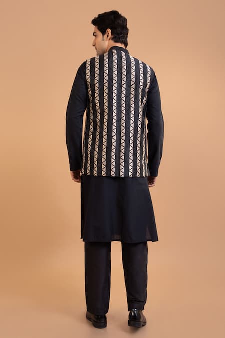 Shop Priyanka Haralalka Black Cotton, Silk Zari Embroidered Bundi Pant Set at Aza Fashions Shop_Priyanka Haralalka_Black Cotton, Silk Zari Embroidered Bundi Pant Set _at_Aza_Fashions