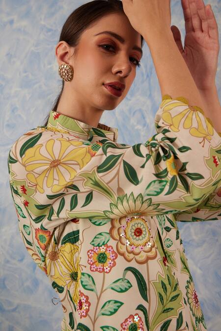 Fuga Green Linen, Cotton Sequins, Botanical Print Blazer With Bell Bottom Pant at Aza Fashions Fuga_Green Linen, Cotton Sequins, Botanical Print Blazer With Bell Bottom Pant_at_Aza_Fashions