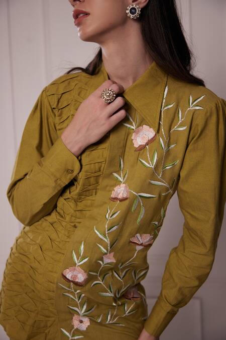 Shop_Fuga_Green Linen Embroidery Collared Half Shirt With Pant_Online_at_Aza_Fashions