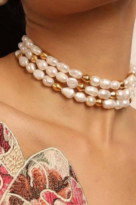Mnsh White Baroque Pearl Embellished Choker Necklace Online at Aza Fashions Mnsh_White Baroque Pearl Embellished Choker Necklace _Online_at_Aza_Fashions
