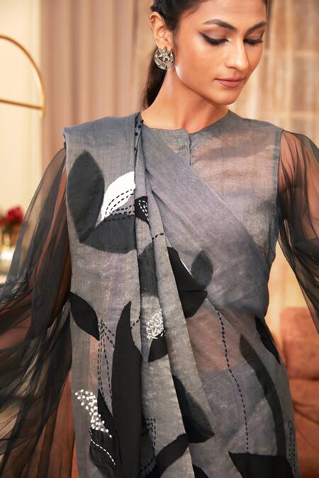 Shop Chambray & CO. Silver Silk Applique Round Neck Ruyaa Floral Saree With Blouse Online at Aza Fashions Shop_Chambray & CO._Silver Silk Applique Round Neck Ruyaa Floral Saree With Blouse _Online_at_Aza_Fashions