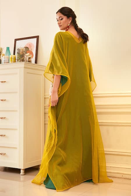 Chambray & Co. Pasithea Applique Kaftan