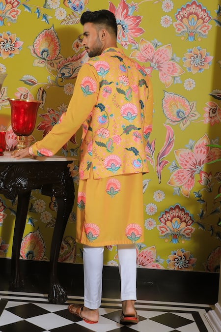 Shop Yajy By Aditya Jain Yellow Silk, Cotton Embroidery Botanical Print Bundi And Kurta Set at Aza Fashions Shop_Yajy By Aditya Jain_Yellow Silk, Cotton Embroidery Botanical Print Bundi And Kurta Set _at_Aza_Fashions