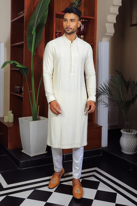 YAJY by Aditya Jain Embroidered Kurta & Trouser Set 