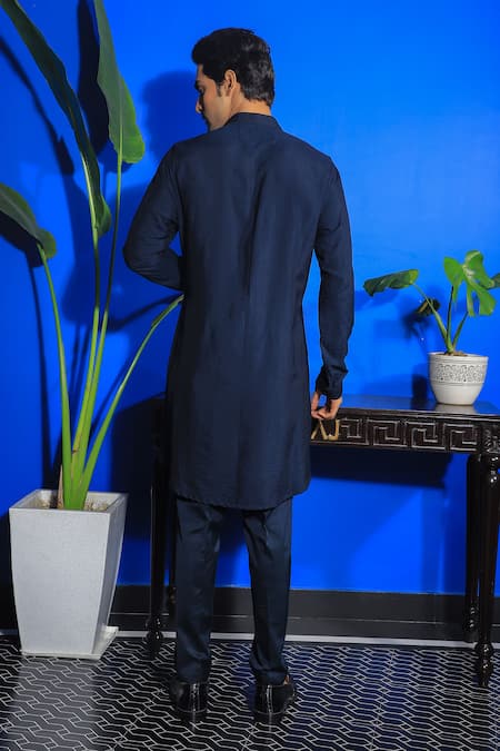 Shop Yajy By Aditya Jain Blue Linen, Cotton Solid Straight Kurta And Pant Set at Aza Fashions Shop_Yajy By Aditya Jain_Blue Linen, Cotton Solid Straight Kurta And Pant Set _at_Aza_Fashions