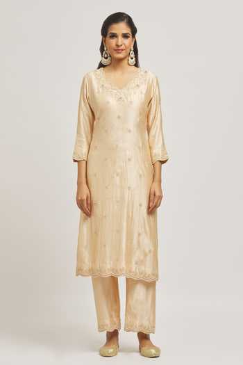 Surbhi Shah_Beige Silk, Organza Embroidery, Pearls Scoop Neck Floral Hand Kurta Set _Online_at_Aza_Fashions