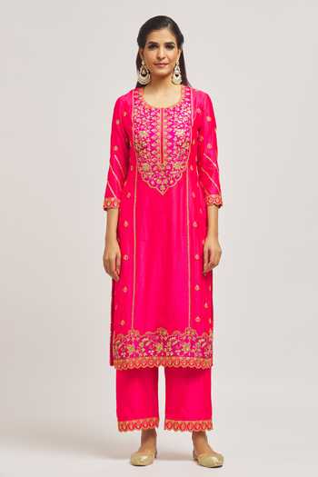 Surbhi Shah Red Silk, Organza Embroidery Round Neck Hand Kurta Pant Set Online at Aza Fashions Surbhi Shah_Red Silk, Organza Embroidery Round Neck Hand Kurta Pant Set _Online_at_Aza_Fashions