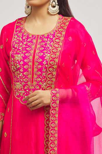 Shop Surbhi Shah Red Silk, Organza Embroidery Round Neck Hand Kurta Pant Set Online at Aza Fashions Shop_Surbhi Shah_Red Silk, Organza Embroidery Round Neck Hand Kurta Pant Set _Online_at_Aza_Fashions