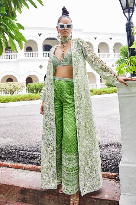 NORAH on Instagram: “Crop top, palazzo and jacket set. Embroidered in silk.  #lockdownwedding #intimatewedding #bridesm… | Haldi dress, Mehendi dress,  Indian fashion