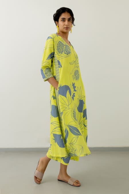 Silai Studio_Yellow Silk V-neck Anaar Print Kurta With Pant_Online_at_Aza_Fashions