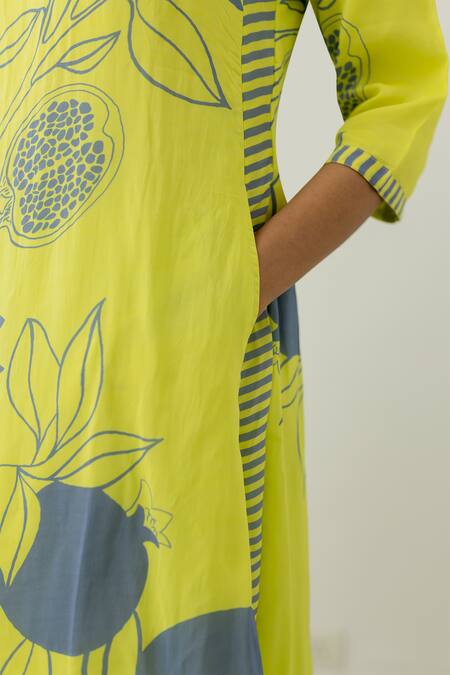 Shop_Silai Studio_Yellow Silk V-neck Anaar Print Kurta With Pant_Online_at_Aza_Fashions