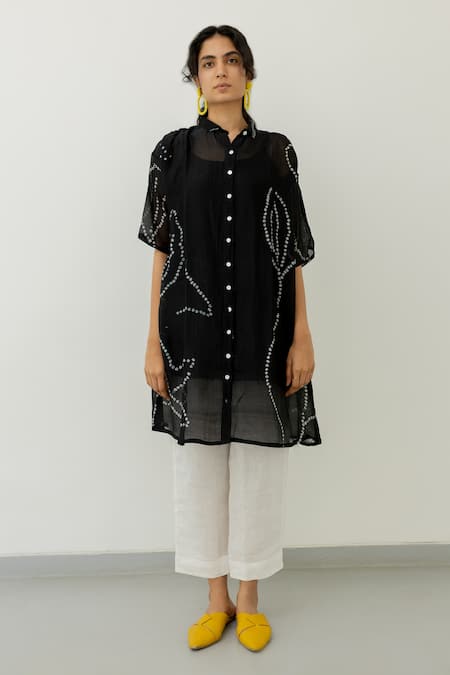 Silai Studio Black Chanderi Collared Bandhej Leaf Tunic With Inner Online at Aza Fashions Silai Studio_Black Chanderi Collared Bandhej Leaf Tunic With Inner _Online_at_Aza_Fashions