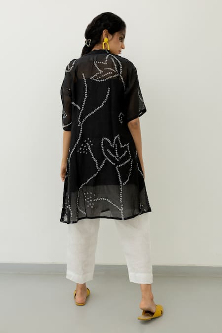 Shop Silai Studio Black Chanderi Collared Bandhej Leaf Tunic Pant Set at Aza Fashions Shop_Silai Studio_Black Chanderi Collared Bandhej Leaf Tunic Pant Set _at_Aza_Fashions