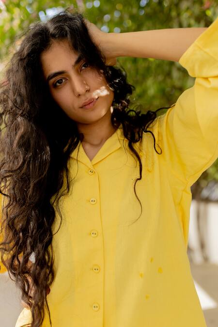 Buy_Silai Studio_Yellow Cotton Sequins Collared High Low Shirt And Pant Set