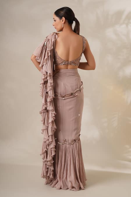 Chaashni By Maansi And Ketan Embroidered Ruffle Saree & Blouse Set 