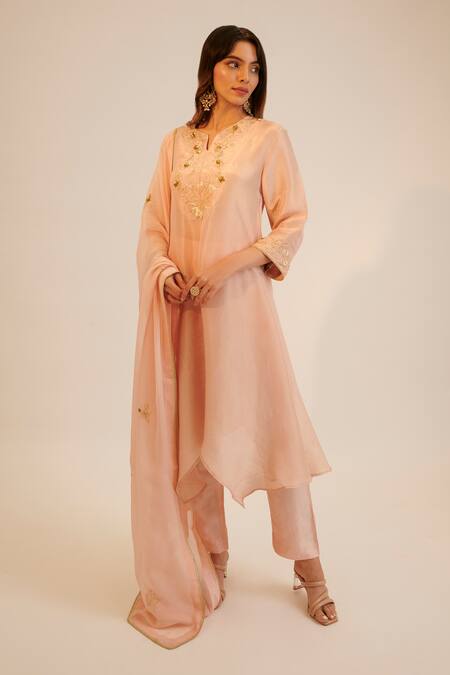 Buy_Sheela Suthar_Peach Silk, Organza, Tissue Sequins, Cut Embroidered Asymmetric Kurta Pant Set _Online_at_Aza_Fashions