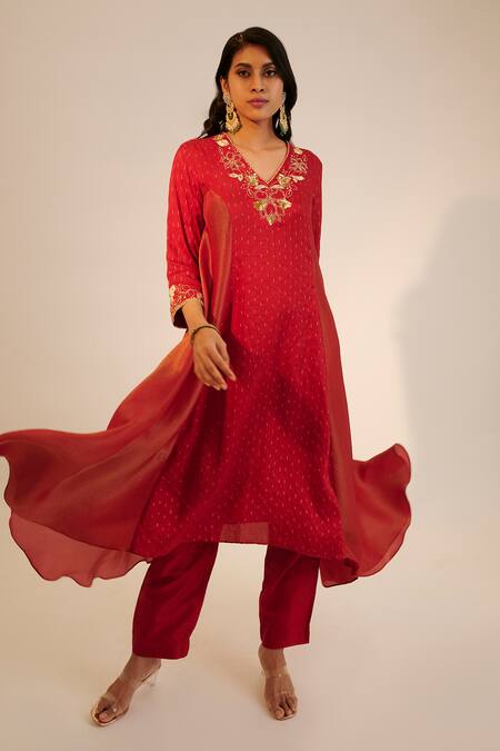 Sheela Suthar Red Silk, Organza Sequins, Embroidery V-neck Floral Asymmetric Kurta And Pant Set at Aza Fashions Sheela Suthar_Red Silk, Organza Sequins, Embroidery V-neck Floral Asymmetric Kurta And Pant Set _at_Aza_Fashions