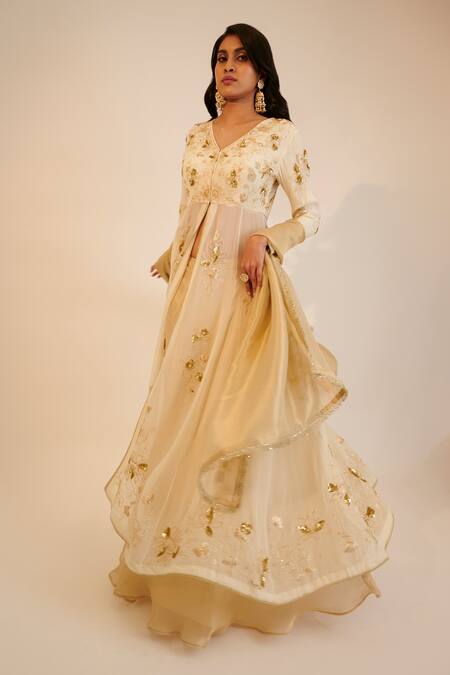 Buy Sheela Suthar Ivory Tissue, Organza, Silk Sequins, Floral Embroidered Anarkali Lehenga Set Online at Aza Fashions Buy_Sheela Suthar_Ivory Tissue, Organza, Silk Sequins, Floral Embroidered Anarkali Lehenga Set _Online_at_Aza_Fashions