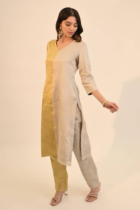 Sheela Suthar Gold Handloom Cotton, Silk V-neck Color Block Kurta And Pant Set Online at Aza Fashions Sheela Suthar_Gold Handloom Cotton, Silk V-neck Color Block Kurta And Pant Set _Online_at_Aza_Fashions