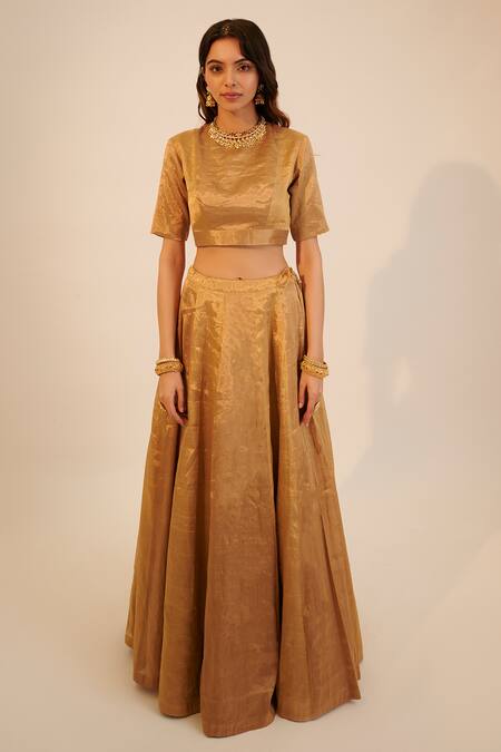 Sheela Suthar Gold Organza, Silk, Handloom Metallic Lehenga Set With Embroidered Dupatta Online at Aza Fashions Sheela Suthar_Gold Organza, Silk, Handloom Metallic Lehenga Set With Embroidered Dupatta _Online_at_Aza_Fashions