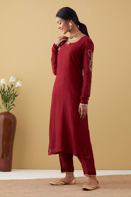 Shop_Tashee_Red Chanderi Zari, Sequins Split Paisley Sleeve Embroidered Kurta And Pant Set _Online_at_Aza_Fashions