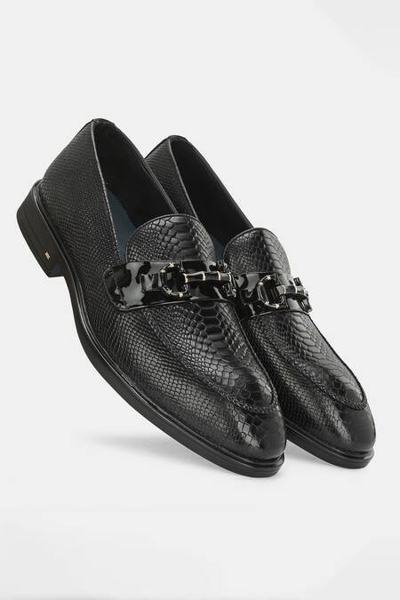Buy_Lafattio_Black Textured Leather Loafers _Online_at_Aza_Fashions