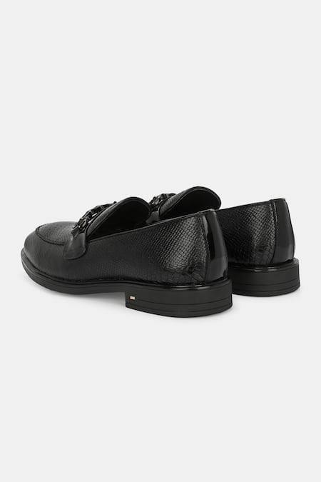 Buy_Lafattio_Black Textured Leather Loafers 