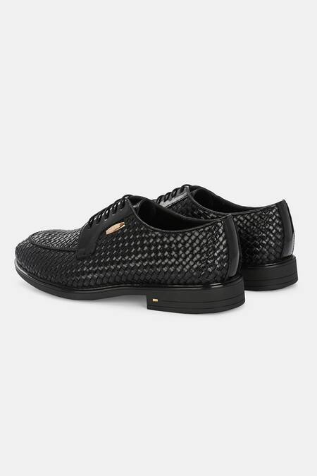Lafattio_Black Textured Leather Shoes _at_Aza_Fashions