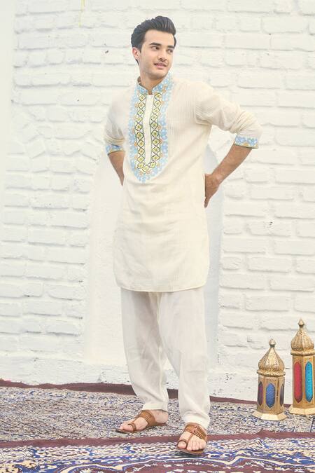 NAFS Thread Embroidered Yoke Kurta Set 