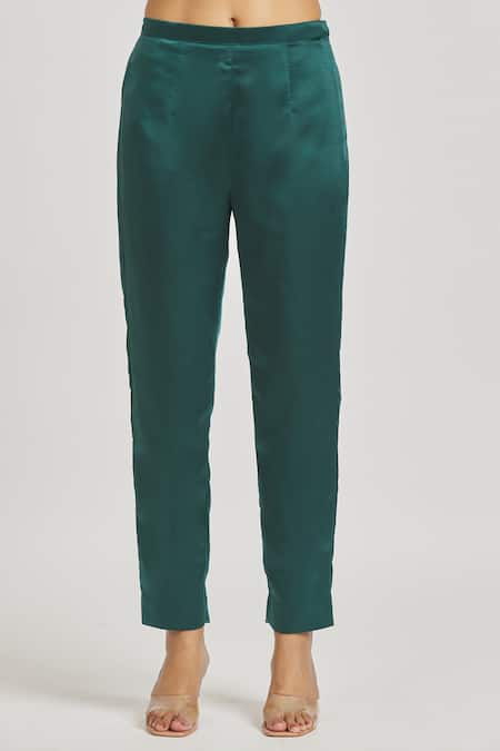 Sheela Suthar_Green Satin Embroidery Round Neck Floral Short Tunic And Pant Set _at_Aza_Fashions