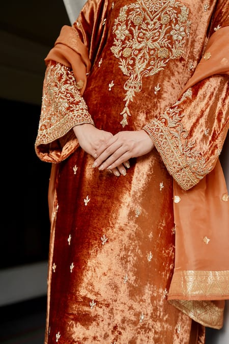 Gul By Aishwarya Gold , Satin, Organza Embroidery Round Neck, Straight Kurta Pant Set Online at Aza Fashions Gul By Aishwarya_Gold , Satin, Organza Embroidery Round Neck, Straight Kurta Pant Set _Online_at_Aza_Fashions