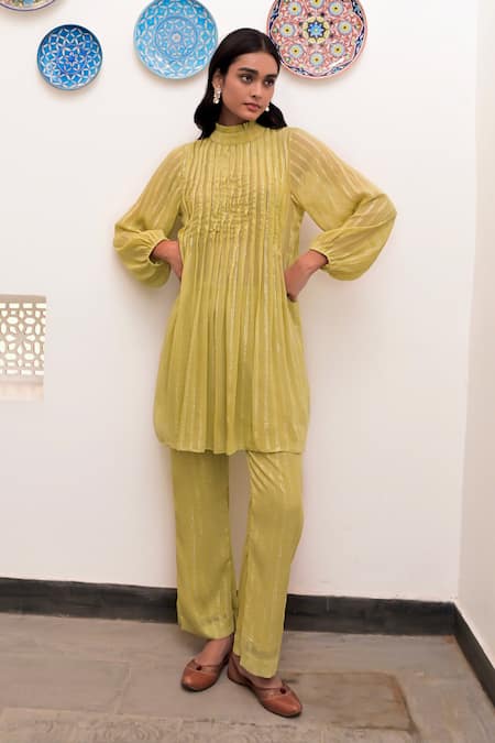 Taro Pistavi Textured Pattern Tunic & Pant Set 