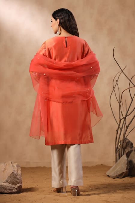 Palak Khandelwal Embroidered Chanderi Kurta Pant Set 