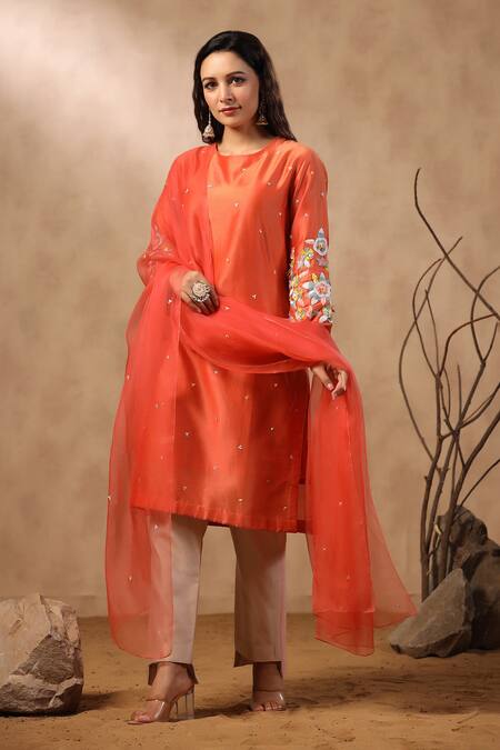 Palak Khandelwal_Orange Chanderi, Organza Cut Work, Embroidery, Sequins Round Neck Kurta Pant Set _Online_at_Aza_Fashions