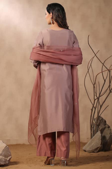 Palak Khandelwal Chanderi Embroidered Yoke Kurta Set 