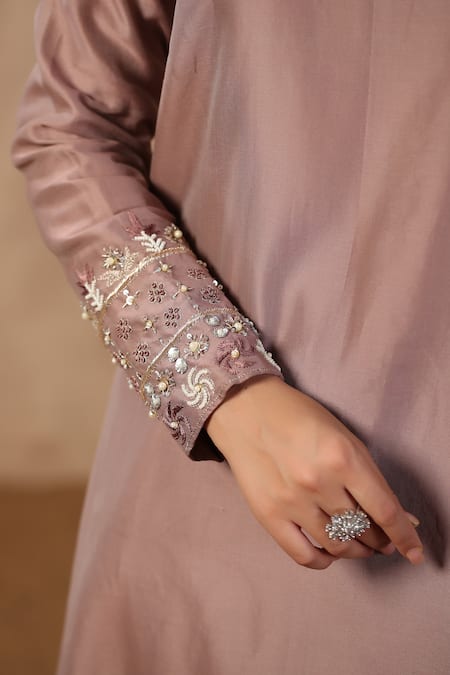 Shop_Palak Khandelwal_Pink Chanderi, Organza Cut Work, Pearls Round Neck Embroidered Yoke Kurta Set 