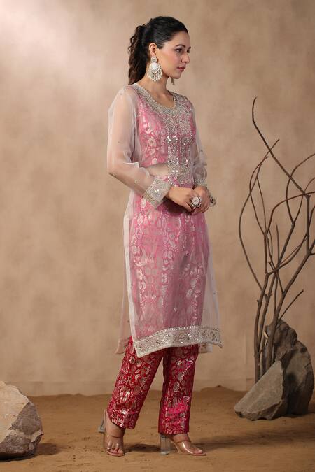 Palak Khandelwal_Pink Organza, Brocade Gota Patti, Pearls Round Embroidered Kurta With Pant Set _Online_at_Aza_Fashions