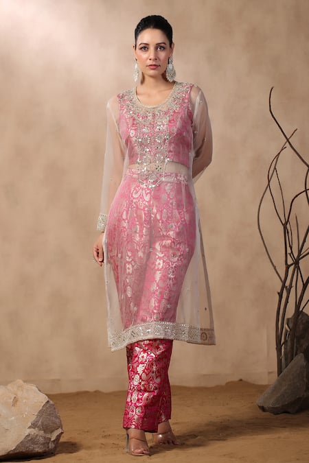 Buy_Palak Khandelwal_Pink Organza, Brocade Gota Patti, Pearls Round Embroidered Kurta With Pant Set _Online_at_Aza_Fashions