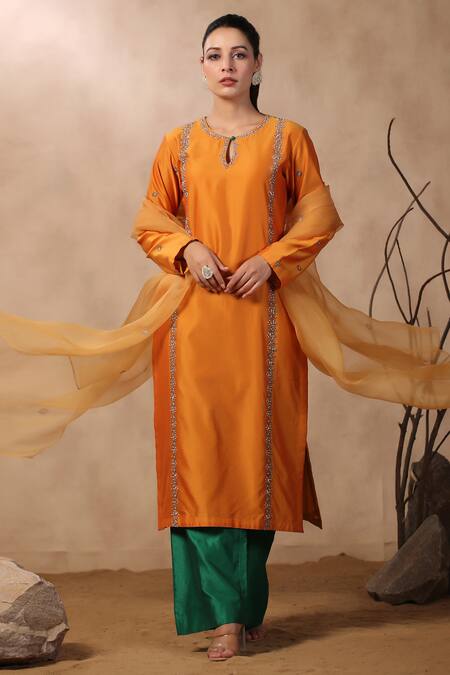 Palak Khandelwal_Orange Chanderi, Organza Sequins, Pearls, Cut Floral Embroidered Kurta Pant Set _Online_at_Aza_Fashions
