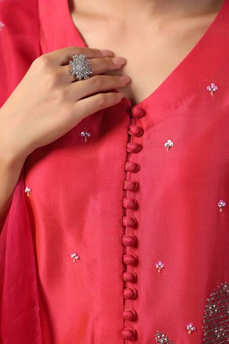 Shop_Palak Khandelwal_Red Chanderi, Organza Cut Work, Sequins, Pearls Embroidered Kurta Pant Set 