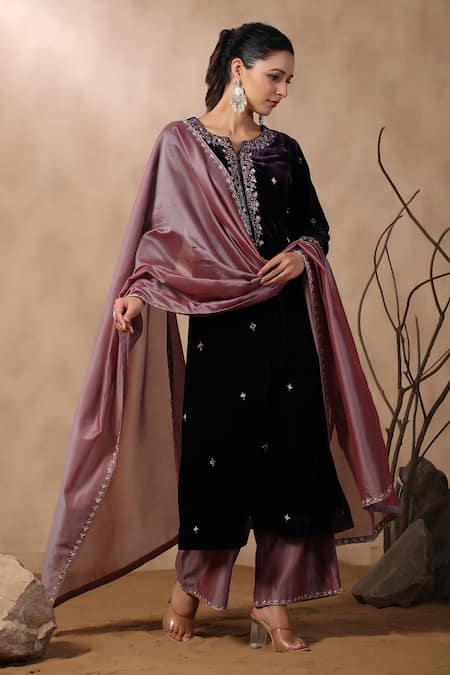 Buy_Palak Khandelwal_Purple Velvet, Chanderi Cut Work, Embroidery, Sequins Split V-neck Kurta Set _Online_at_Aza_Fashions