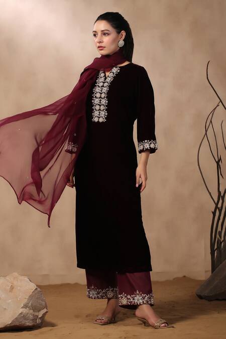 Shop_Palak Khandelwal_Wine Velvet, Chanderi, Organza Sequins, Pearls, Cut Rose Embroidered Kurta Set _Online_at_Aza_Fashions